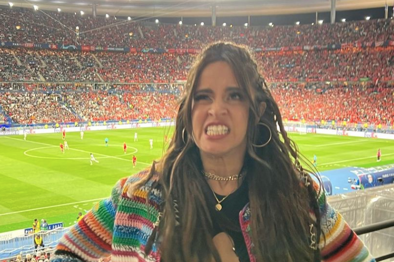 Camila Cabello, furiosa con los hinchas en la Champion League